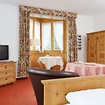 Schweizerhaus Swiss Quality Отель