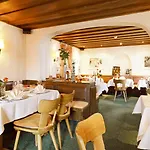 Schweizerhaus Swiss Quality 4* Малоя
