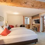 Schweizerhaus Swiss Quality Отель Малоя