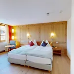 Schweizerhaus Swiss Quality Hotel 4*