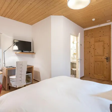 Schweizerhaus Swiss Quality Hotel 4*