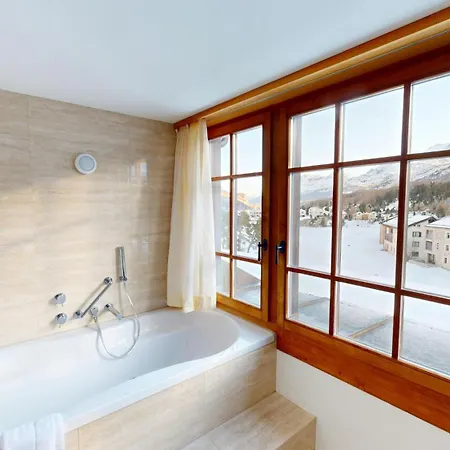 Schweizerhaus Swiss Quality מלון 4*