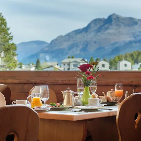 Hotel Schweizerhaus Swiss Quality 4*