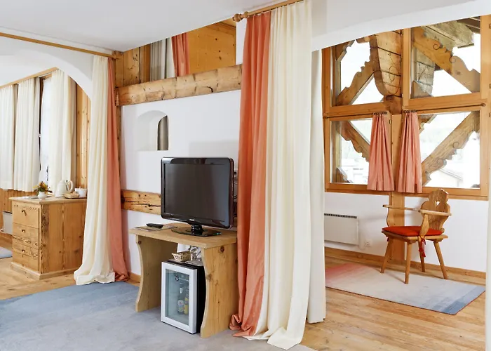 Schweizerhaus Swiss Quality Otel 4*