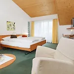 Schweizerhaus Swiss Quality Hotel