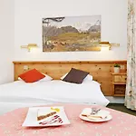 Schweizerhaus Swiss Quality Hotel Maloja
