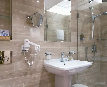 Schweizerhaus Swiss Quality 4* Maloja
