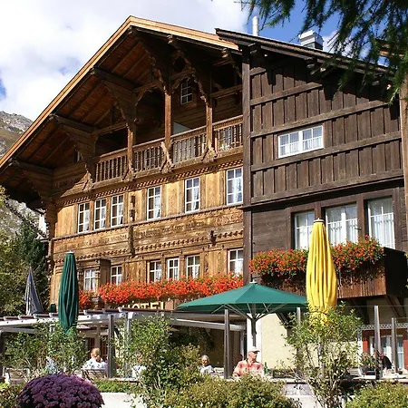 Hotel Schweizerhaus Swiss Quality 4*